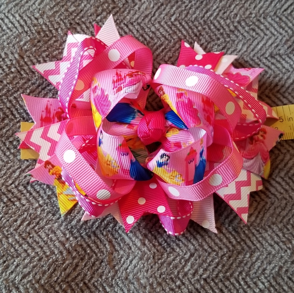 Layered princess hair bow